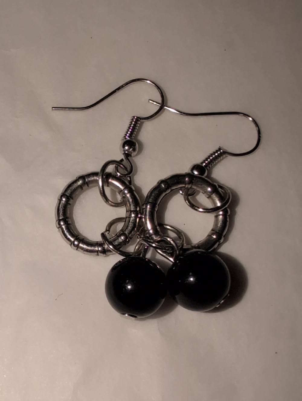 ❤️‍🔥10/$10❤️‍🔥 Silver Tone Hoop Earrings with Black Bead Dangles